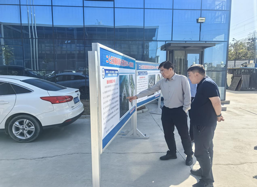 鄭州市建設(shè)投資集團(tuán)有限公司黨委書記、董事長汪洋到侯寨新鎮(zhèn)區(qū)安置區(qū)項(xiàng)目調(diào)研項(xiàng)目建設(shè)工作