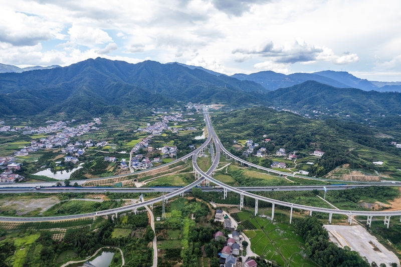 確?；緦崿F(xiàn)社會主義現(xiàn)代化取得決定性進展 ——寫在黨的二十屆四中全會召開之際